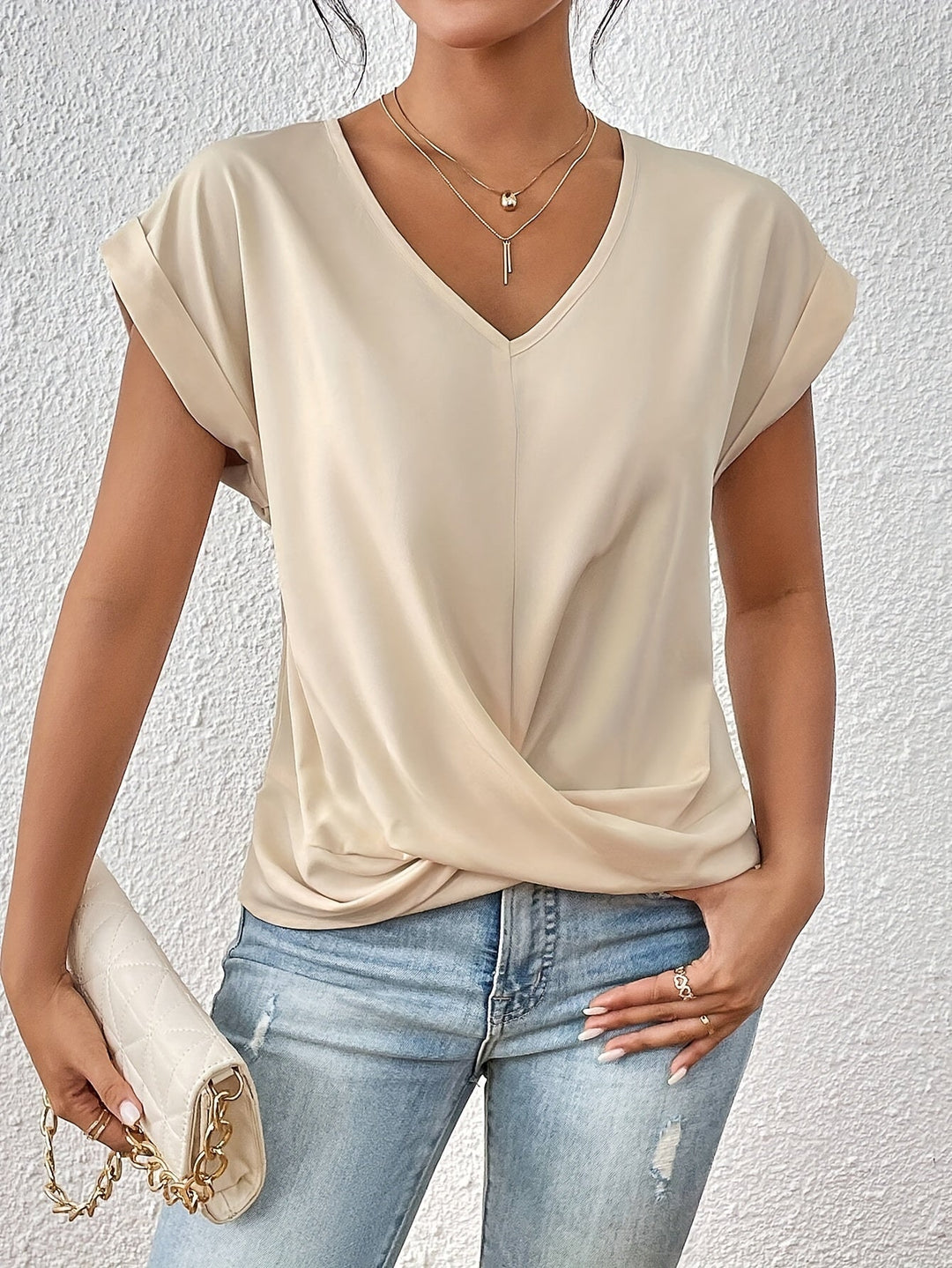 Maia – Twist Front V-Neck Top