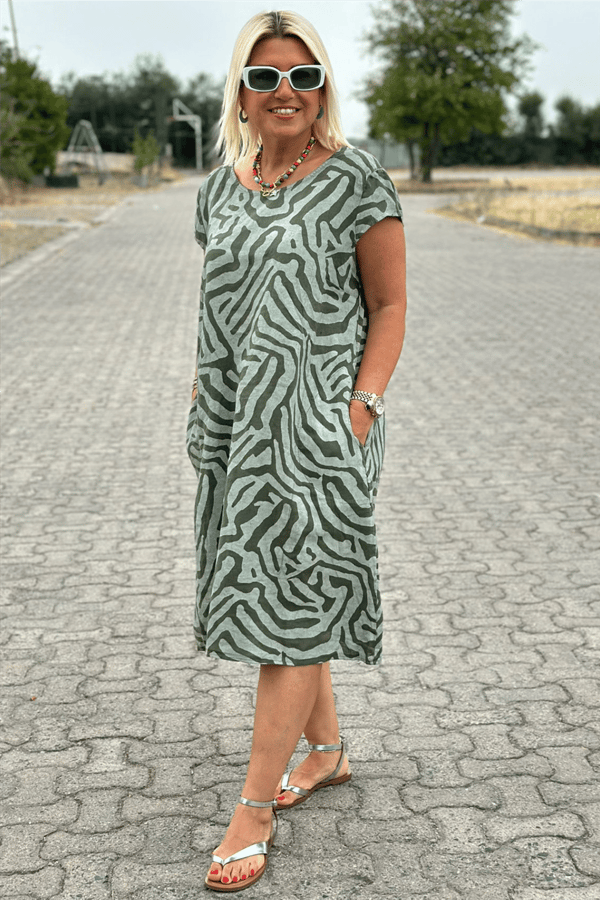 Nelia - Zebra Print Dress with Round Neck
