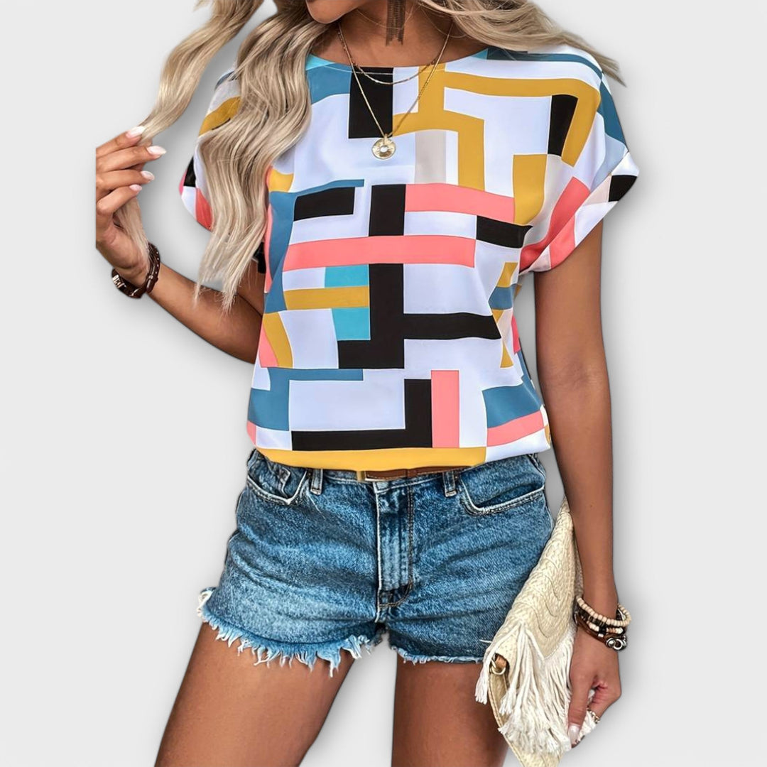 Chloe – La Blusa de Manga Corta Perfecta con Cuello Redondo