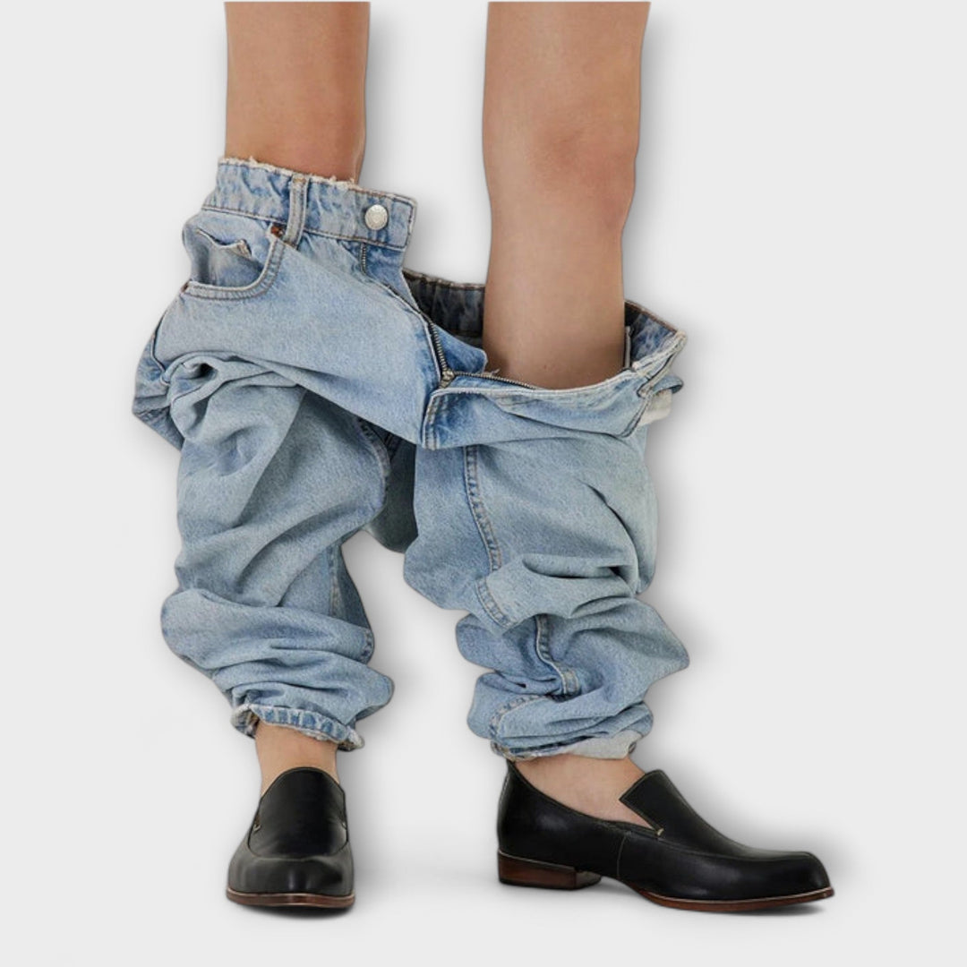 Junia – Black Loafers with Pointed Toe