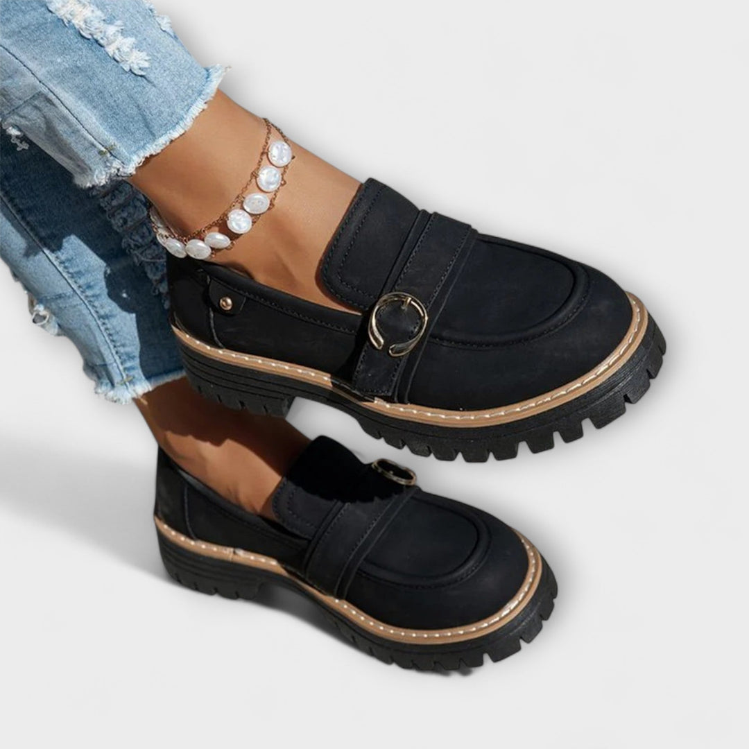 Poet – Casual Slippers with Round Toe
