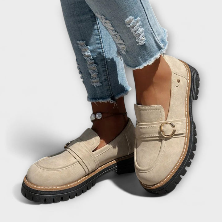 Poet – Casual Slippers with Round Toe