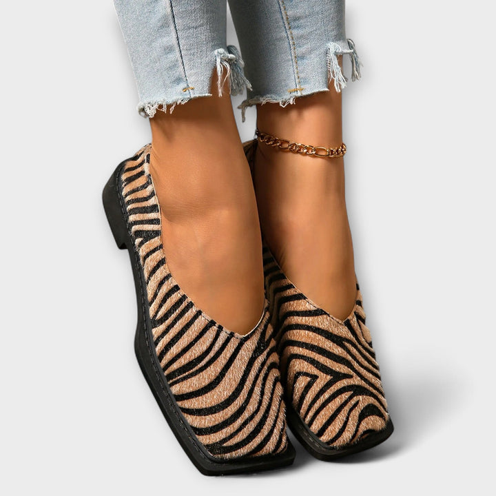Ulani – Casual Shoes with Zebra Print