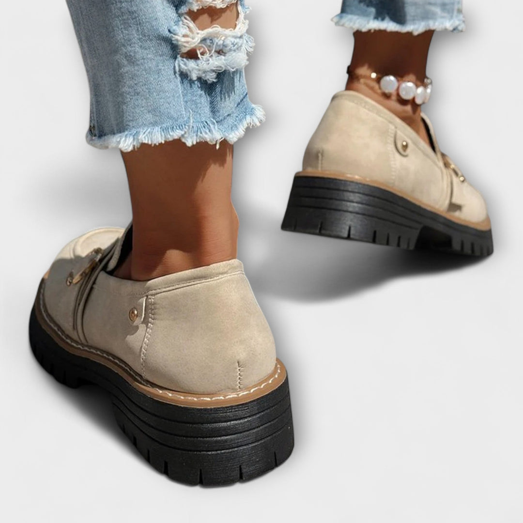 Poet – Casual Slippers with Round Toe