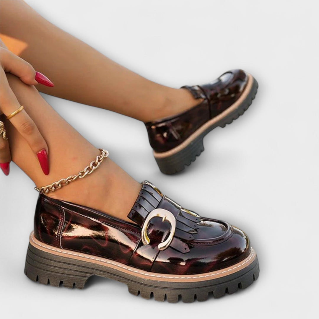 Nova – Round Toe with Abstract Print, Casual Slippers