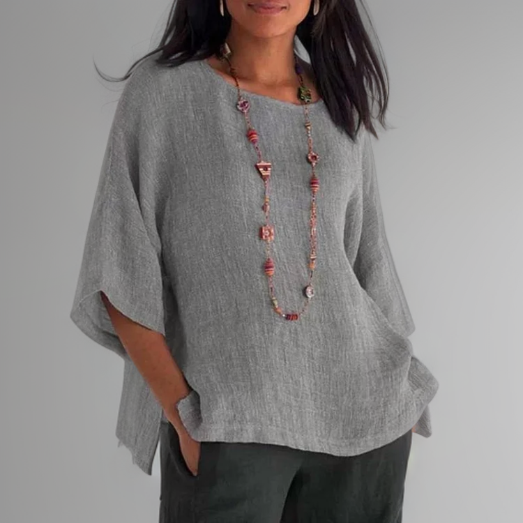 Marian | T-shirt with 3/4 Sleeves and Round Neck