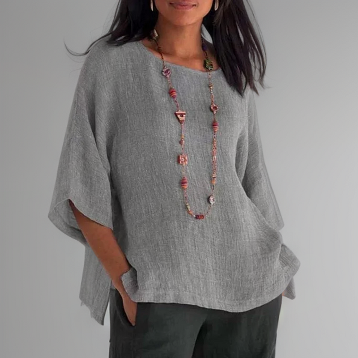 Marian | T-shirt with 3/4 Sleeves and Round Neck