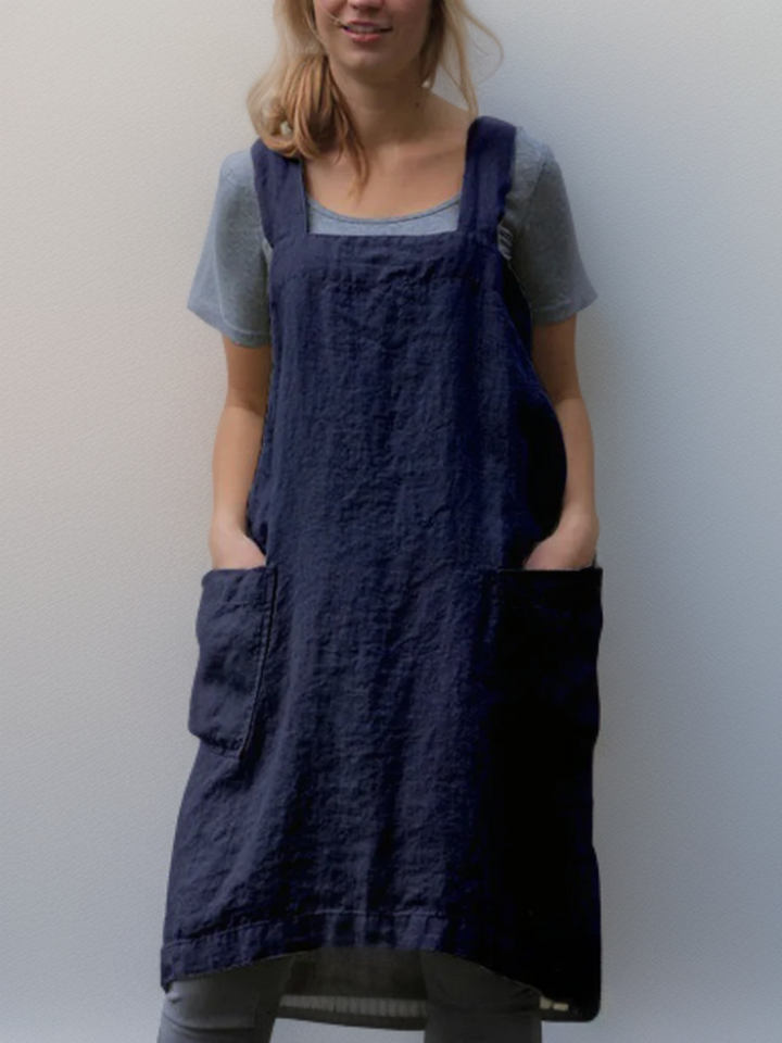 Andi | Simple apron with crisscross back straps