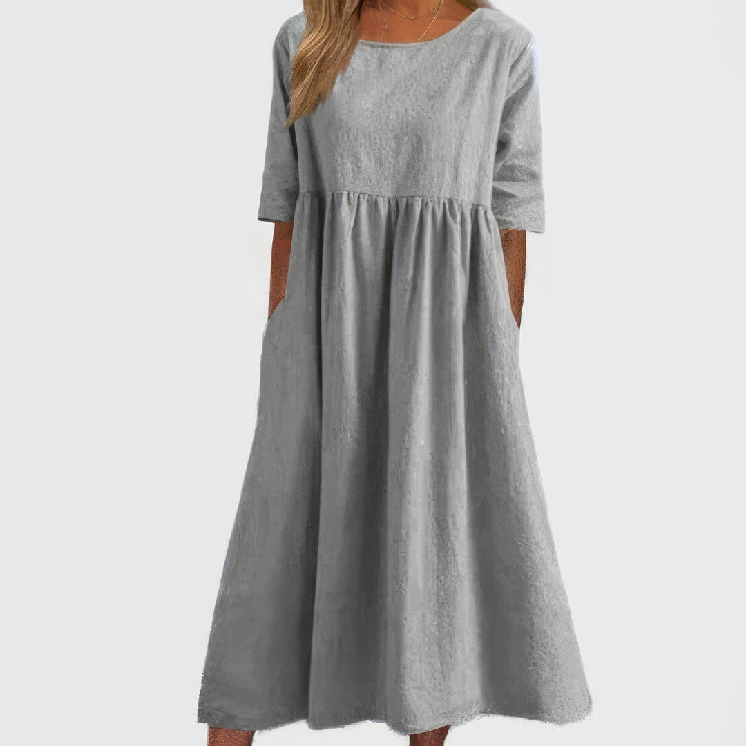 Maikee - Cotton dress with round neckline and pockets