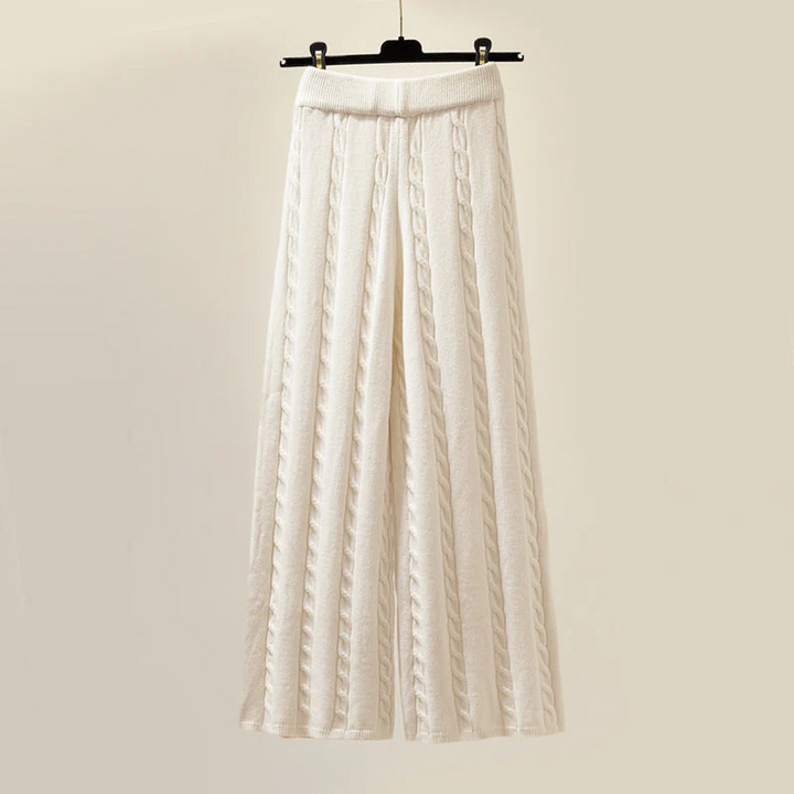 Maelie – Comfortable Cozy Knit Set